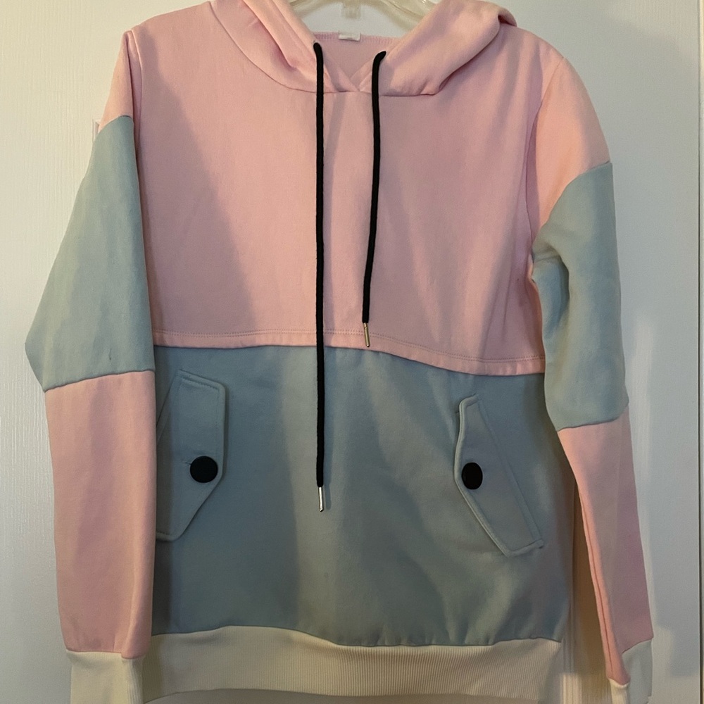 Hooded Pullover Sweatshiet